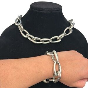 Vince camuto silver chunky neckless and bracelet set